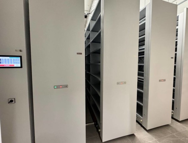 стеллажи с электроприводом серии «Актив» 